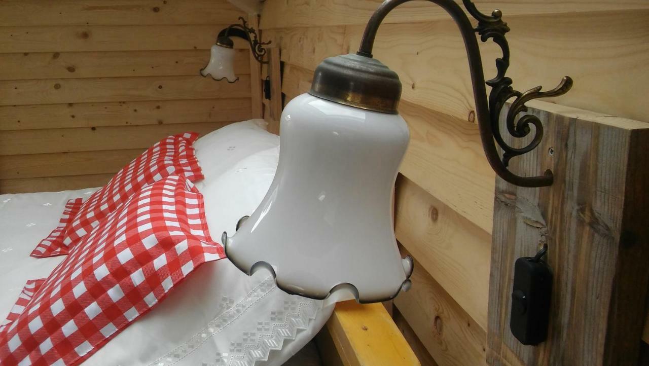 Njoy-Uithof Bed and Breakfast L'Aia Esterno foto