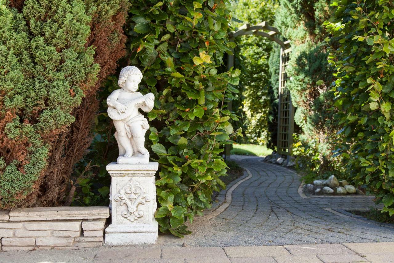 Njoy-Uithof Bed and Breakfast L'Aia Esterno foto
